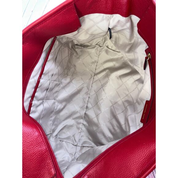 MICHAEL KORS, RED PEBBLED LEATHER XL EVERYDAY SHOULDER BAG - Picture 12 of 16